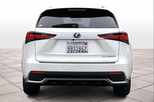 Eminent White Pearl 2018 Lexus NX 300h Base