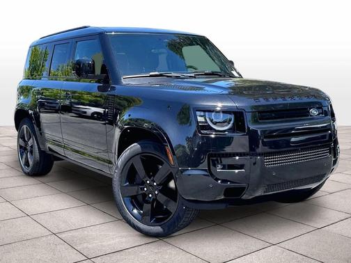 Santorini Black Metallic 2026 Land Rover Defender P400 X-Dynamic SE