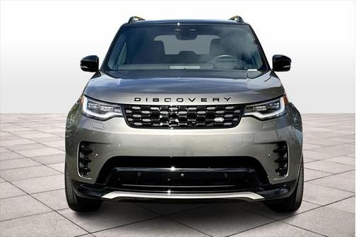2024 Land Rover Discovery P300 Dynamic SE