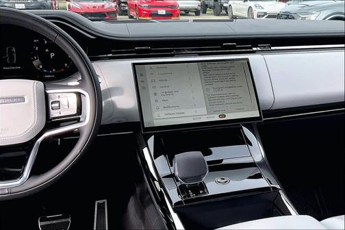 2025 Land Rover Range Rover Sport SE