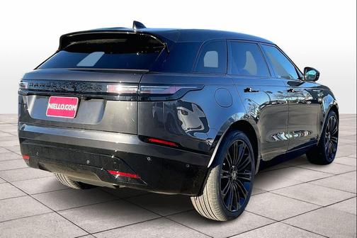 2026 Land Rover Range Rover Velar P250 SE R-Dynamic