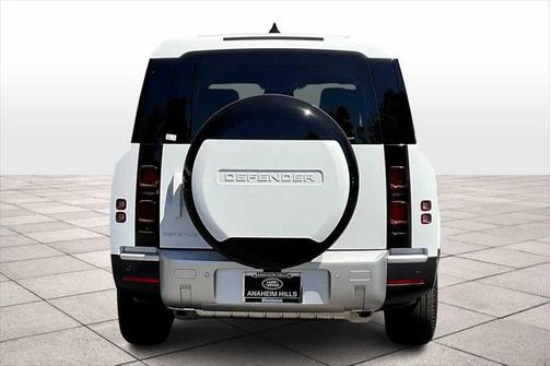 2025 Land Rover Defender 130 P300 S