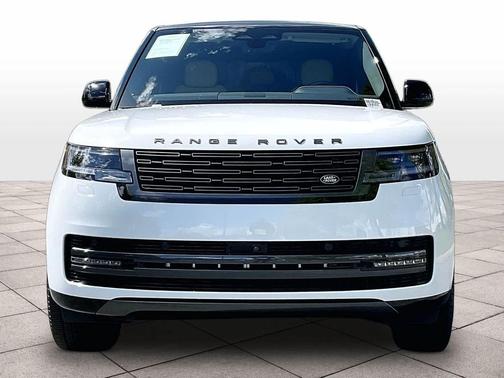 Fuji White 2025 Land Rover Range Rover P400 SE