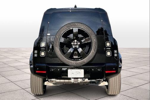 2026 Land Rover Defender P400 X-Dynamic SE