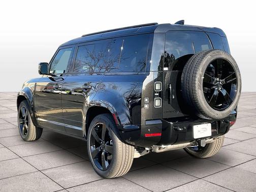 2026 Land Rover Defender P400 X-Dynamic SE