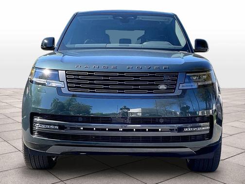 BELGRAVIA GREEE 2026 Land Rover Range Rover P400 SE