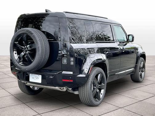 2026 Land Rover Defender P400 X-Dynamic SE