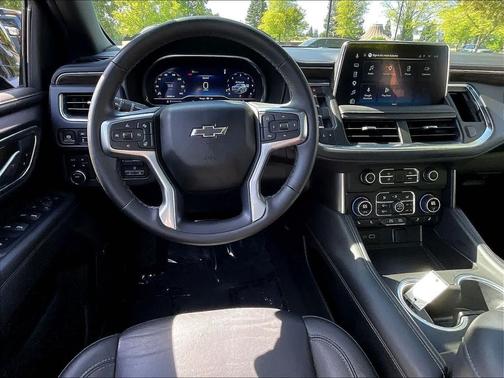 Black 2024 Chevrolet Suburban 4WD Z71