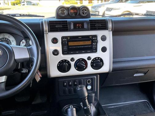 2010 Toyota FJ Cruiser Base