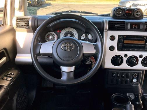 2010 Toyota FJ Cruiser Base