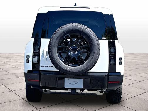 Fuji White 2026 Land Rover Defender P300 S