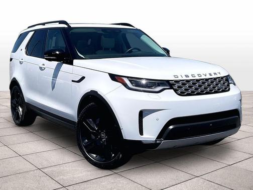 Fuji White 2025 Land Rover Discovery P300 S