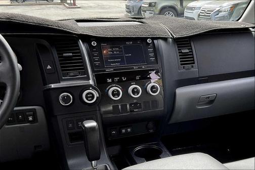 2022 Toyota Sequoia SR5
