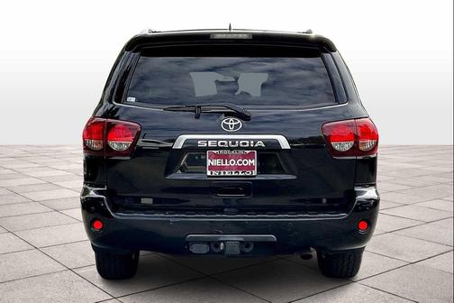 2022 Toyota Sequoia SR5