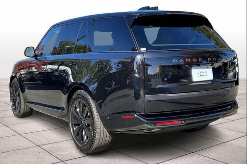 2025 Land Rover Range Rover P550e SE