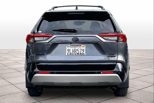 2024 Toyota RAV4 Hybrid SE