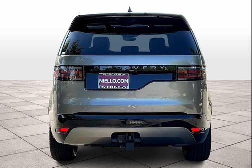 2025 Land Rover Discovery P360 Dynamic SE