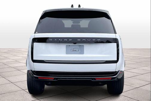 2025 Land Rover Range Rover P400 SE