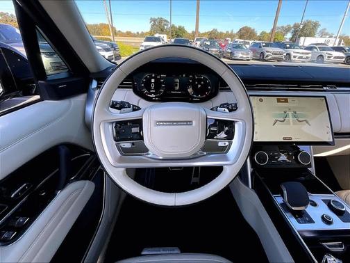 Santorini Black Metallic 2023 Land Rover Range Rover P400 SE