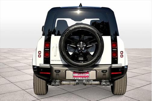 2025 Land Rover Defender 110 P500 X-Dynamic SE