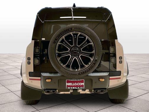 2026 Land Rover Defender P635 OCTA