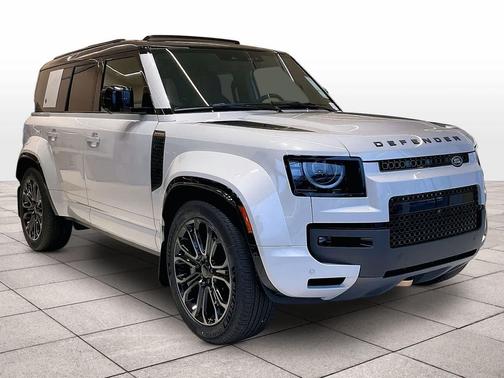 2026 Land Rover Defender P635 OCTA