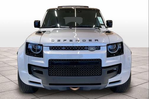 2026 Land Rover Defender P635 OCTA