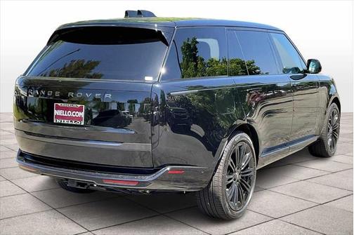 2025 Land Rover Range Rover P530 SE 7 Seat