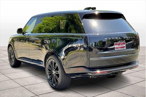 2025 Land Rover Range Rover P530 SE 7 Seat