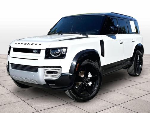 Fuji White 2023 Land Rover Defender 110 SE