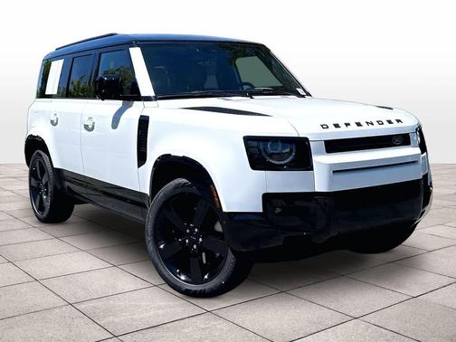 Fuji White 2026 Land Rover Defender P400 X-Dynamic SE