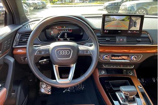 2022 Audi Q5 45 S line Prestige