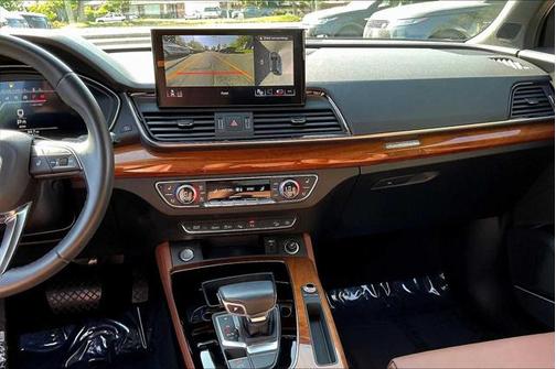 2022 Audi Q5 45 S line Prestige