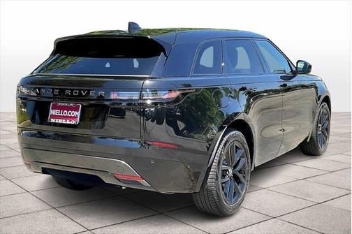 2026 Land Rover Range Rover Velar P400 Dynamic SE