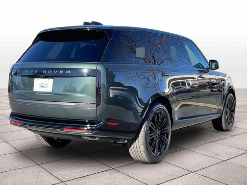 2026 Land Rover Range Rover P400 SE 7 Seat