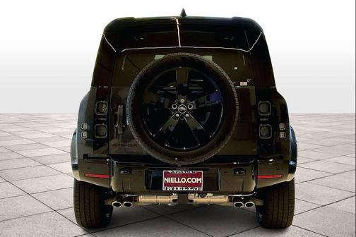 2024 Land Rover Defender V8