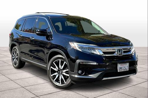 2019 Honda Pilot Touring 8-Passenger