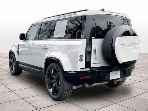 2026 Land Rover Defender P400 X-Dynamic SE