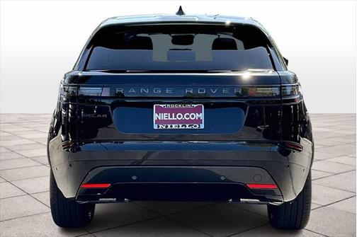 2026 Land Rover Range Rover Velar P250 SE R-Dynamic