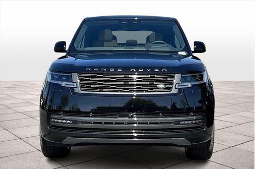 2025 Land Rover Range Rover P550e SE