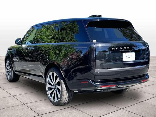 BLACK 2026 Land Rover Range Rover P400 SE 7 Seat