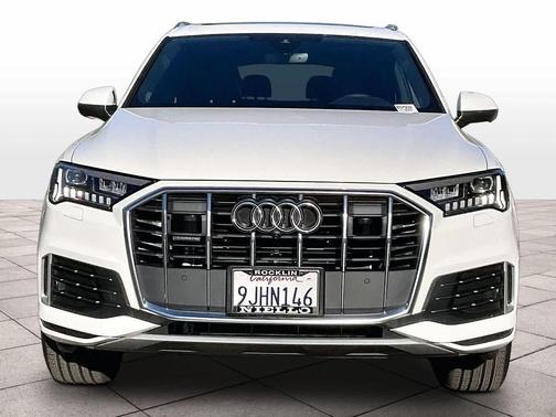 2023 Audi Q7 45 Premium Plus