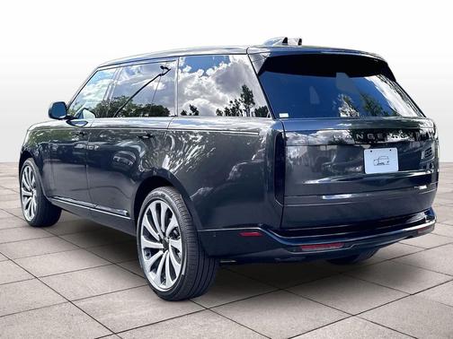 GREY 2026 Land Rover Range Rover P400 SE 7 Seat