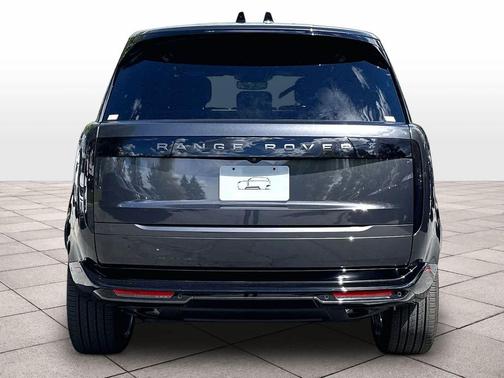 GREY 2026 Land Rover Range Rover P400 SE 7 Seat