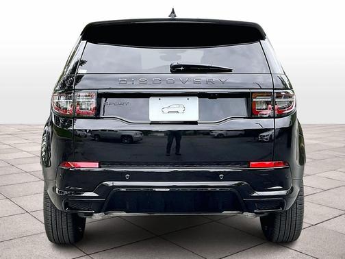 Santorini Black Metallic 2026 Land Rover Discovery Sport Landmark