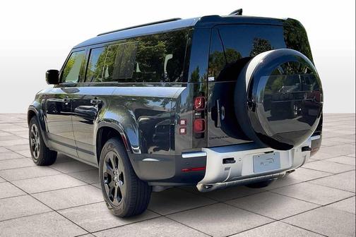 2025 Land Rover Defender 130 P300 S