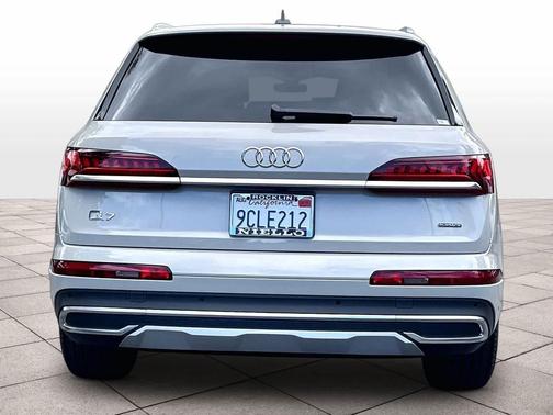 Vicuna Beige Metallic 2022 Audi Q7 55 Premium