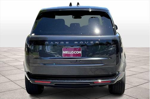 2025 Land Rover Range Rover P400 SE