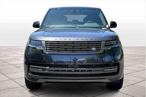 2025 Land Rover Range Rover P400 SE