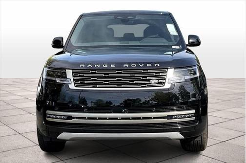 2025 Land Rover Range Rover P530 SE
